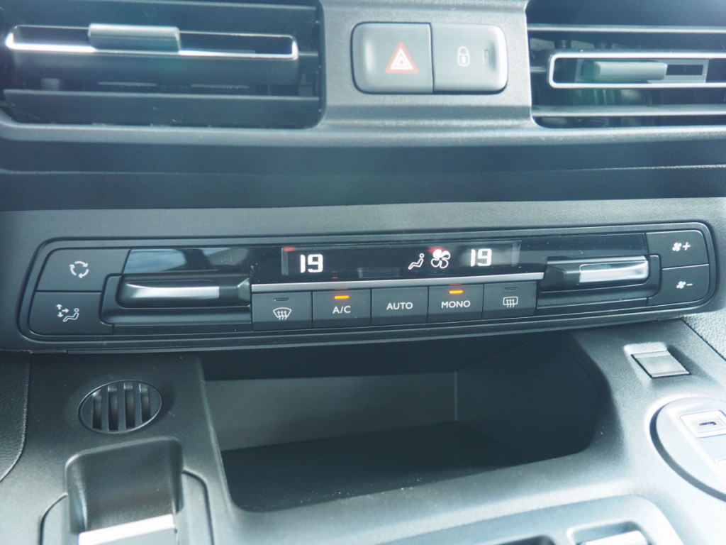 Citroën Berlingo (3) 1.5 BLUEHDI 130 S&S EAT8 Taille M MAX