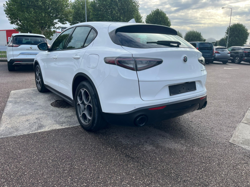 Alfa Romeo Stelvio 2.1 TD 160 AT8 Sprint 5 portes  (janv. 2023) (co2 153)