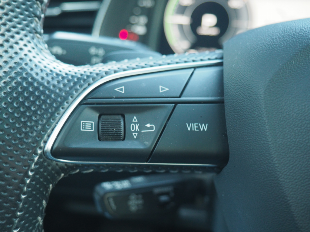 Audi Q7 (2) 60 TFSI e 456ch quattro Tip8 Competition 5 portes  (juin 2020) (co2 74)