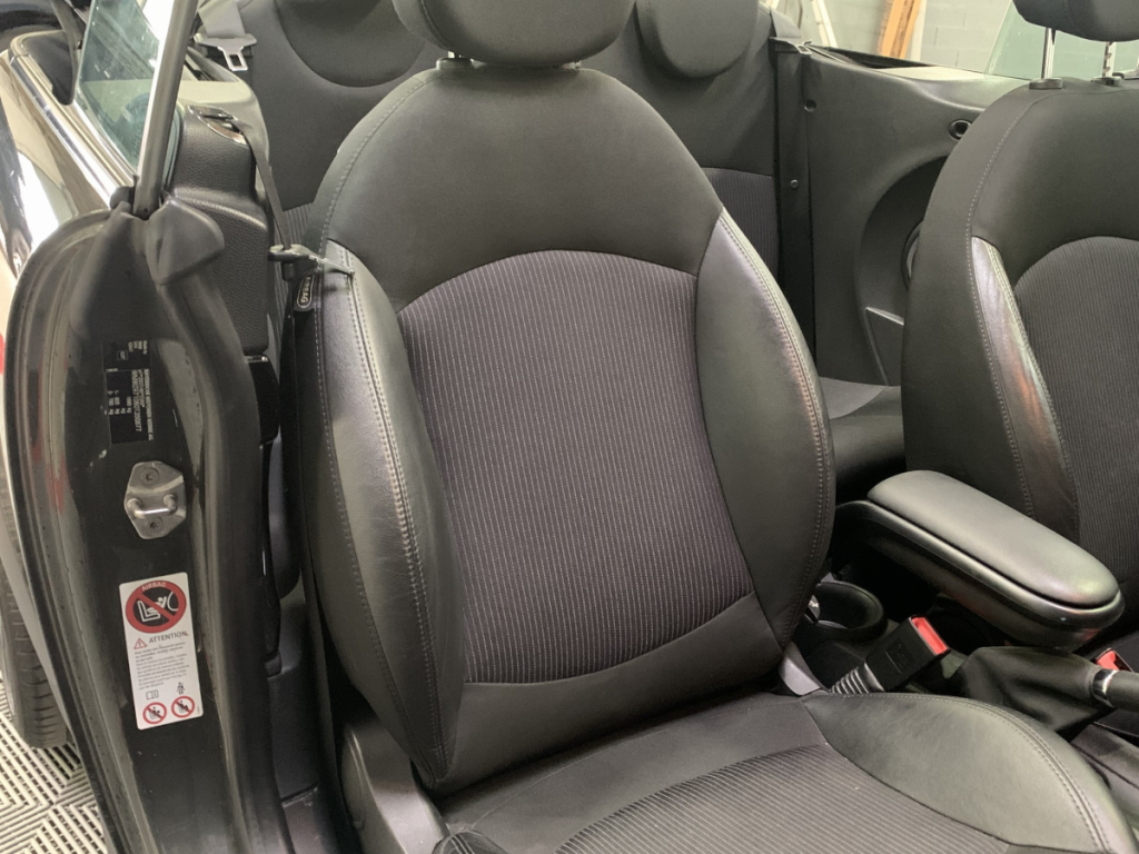 Mini Mini Cabrio (3) Cooper SD 143 ch BVM6