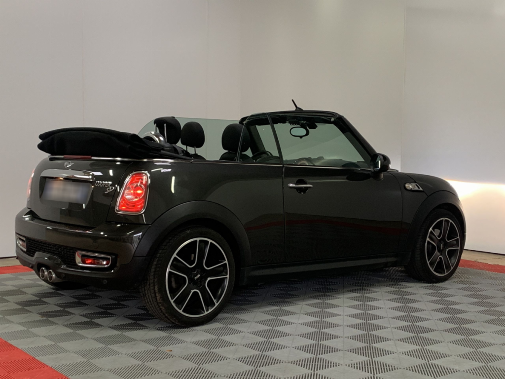 Mini Mini Cabrio (3) Cooper SD 143 ch BVM6