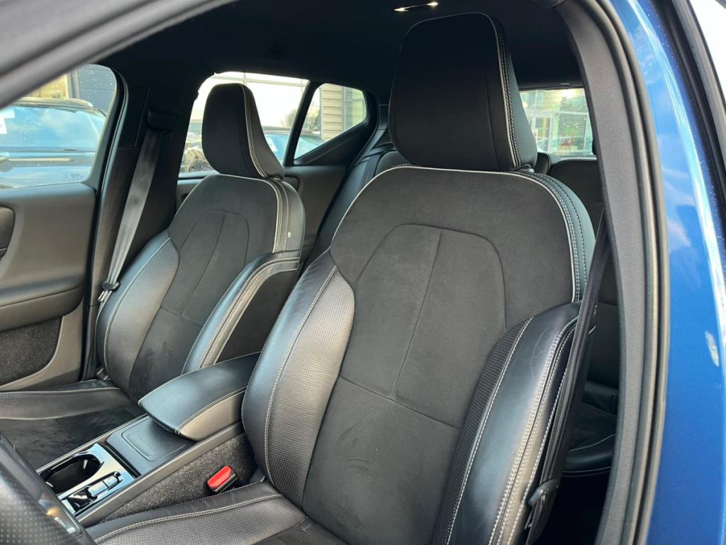 Volvo XC40 D4 AWD AdBlue 190 Geartro 8 R-Design