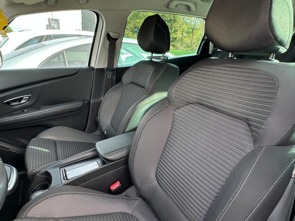 Renault Grand Scénic (3) Intens Blue dCi 120 EDC