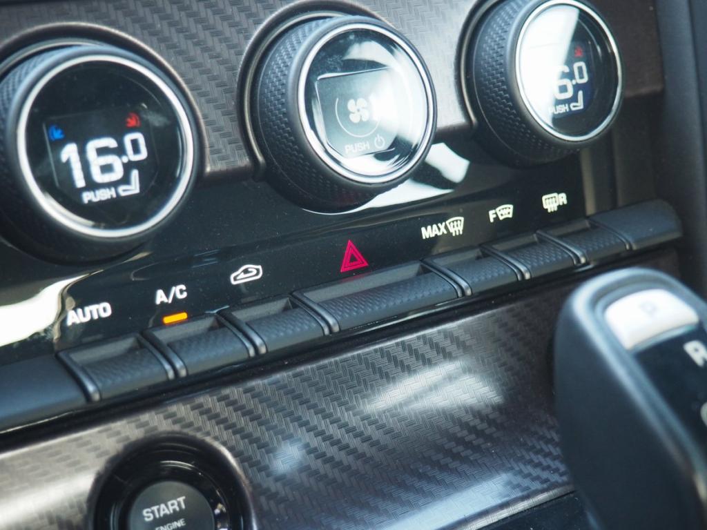 Jaguar F-Type 5.0 V8 R AUTO AWD