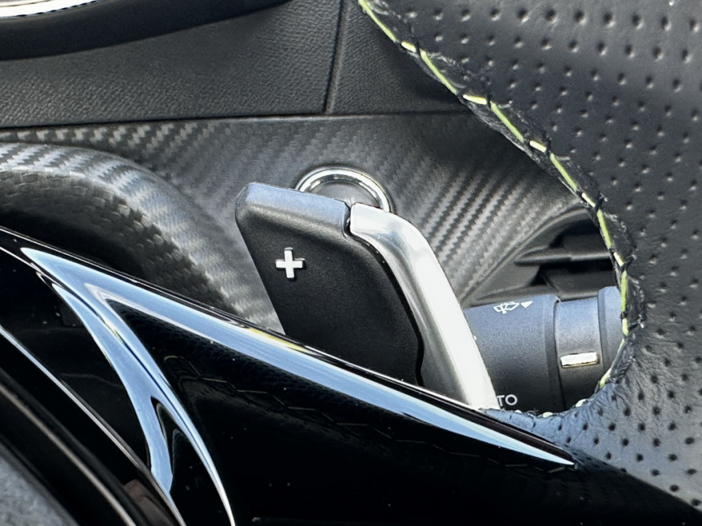 Peugeot 208 (2) Hybrid 136 eDCS6 GT