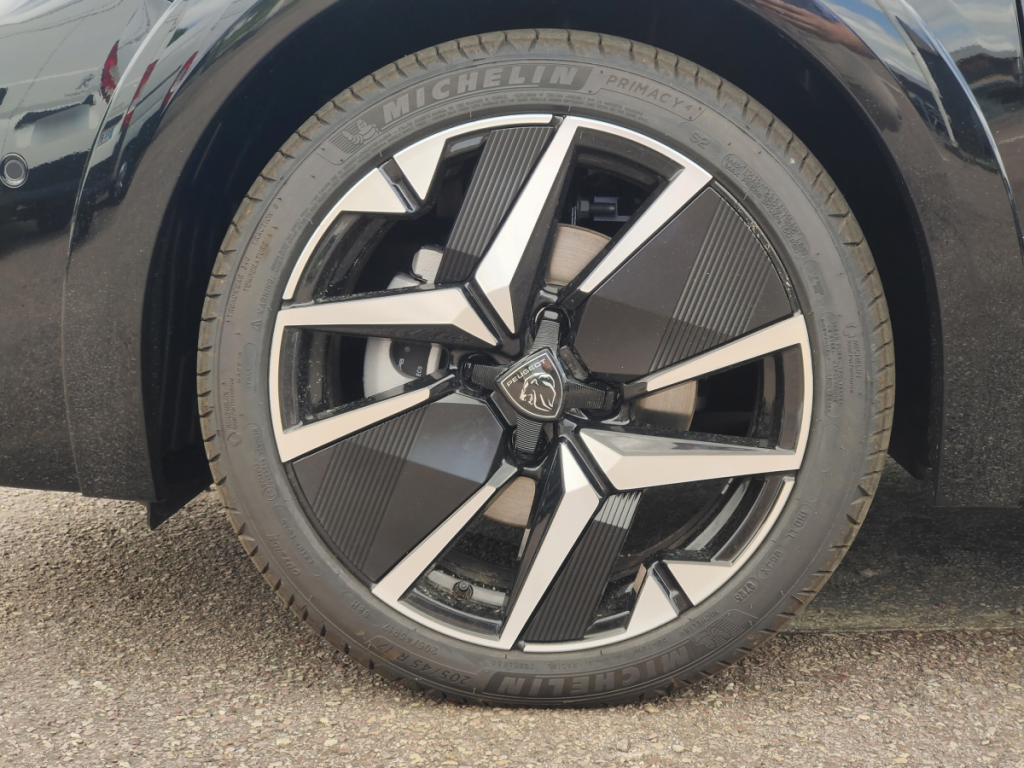 Peugeot 208 (2) Hybrid 110 e-DCS6 GT