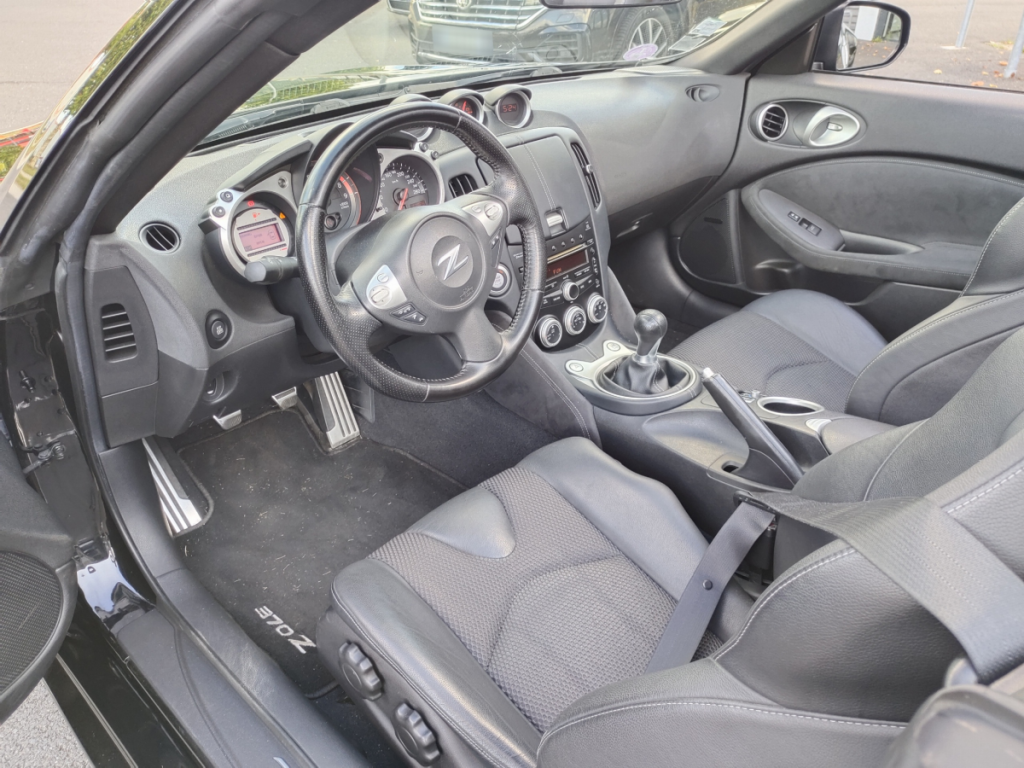 Nissan 370Z 3.7 V6 328 Pack