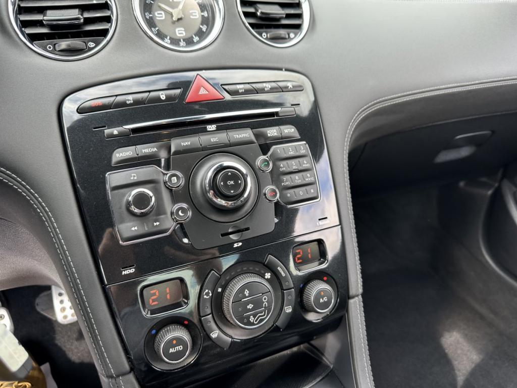 Peugeot RCZ 1.6 THP 200 ASPHALT 2 portes Coupé (Jul 2011) (co2 155)