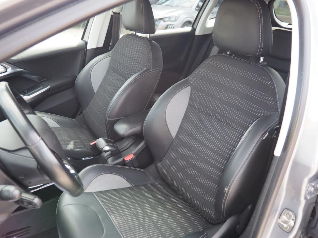 Peugeot 2008 (2) 1.2 PT 130 S&S ALLURE