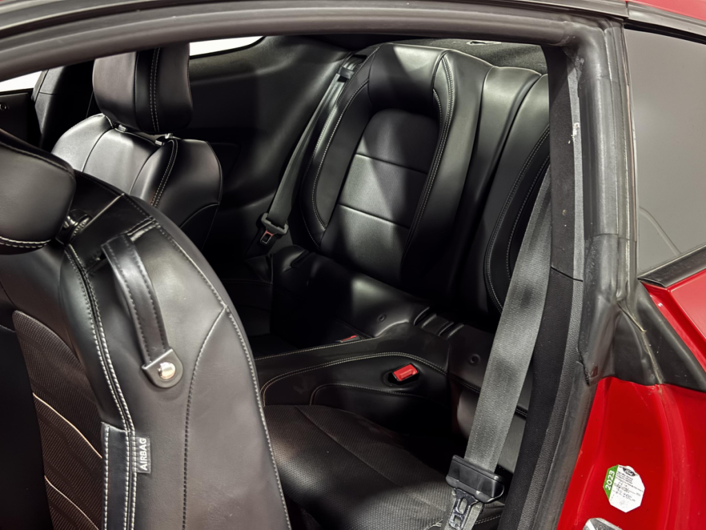 Ford Mustang (6) Fastback V8 BVM6 GT