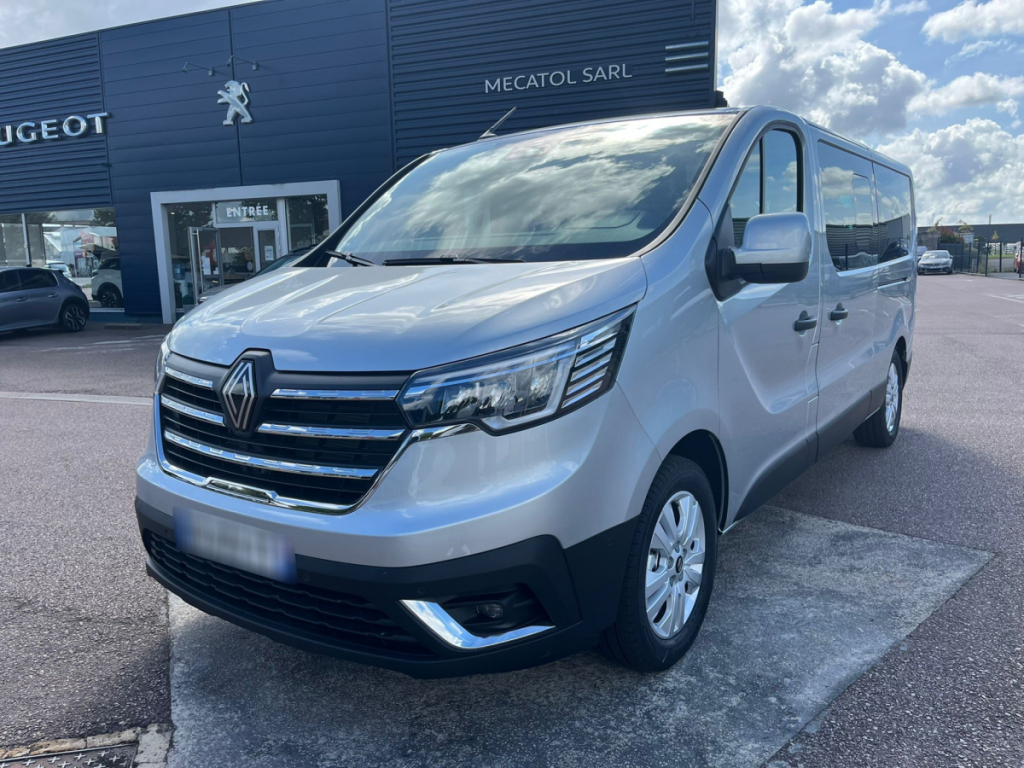 Renault Trafic (3) grand techno Blue dCi 150 - 24b 4 portes  (mars 2025) (co2 184.0)