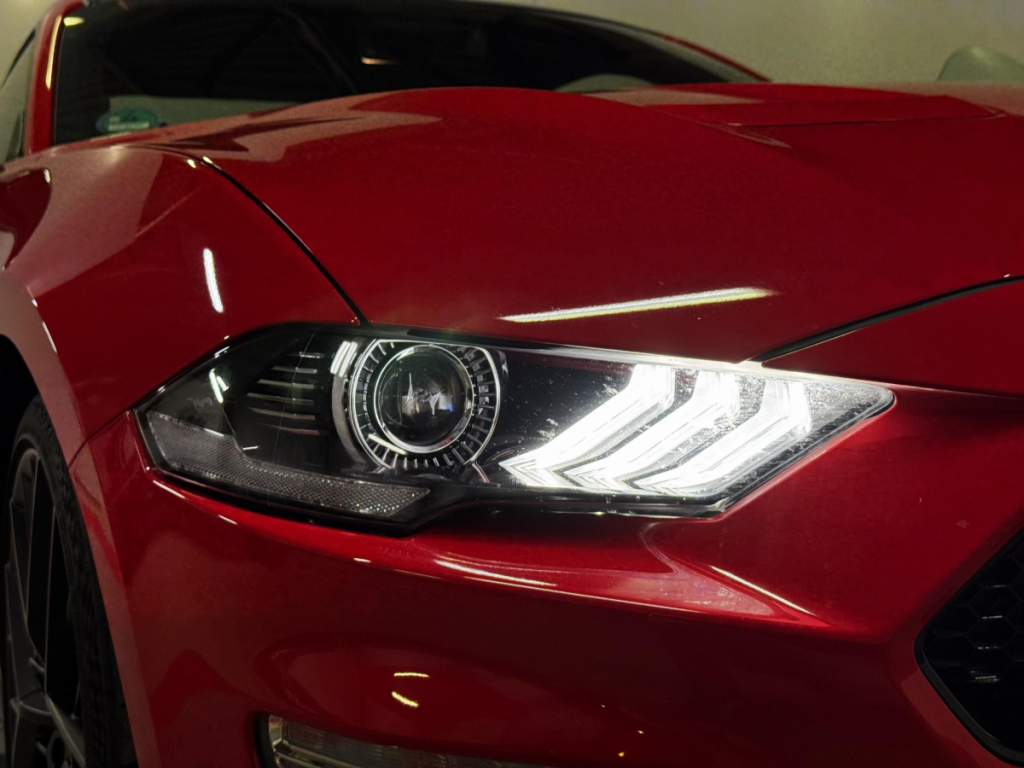 Ford Mustang (6) Fastback V8 BVM6 GT