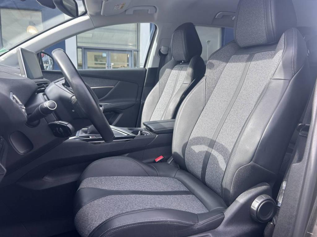 Peugeot 3008 (2) Puretech 130 S&S ALLURE