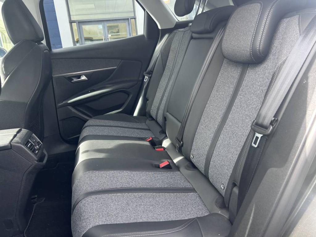 Peugeot 3008 (2) Puretech 130 S&S ALLURE