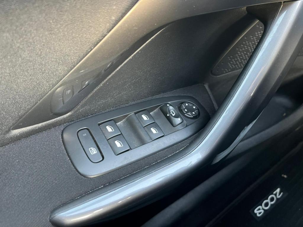 Peugeot 2008 1.6 BlueHDi 100 Style