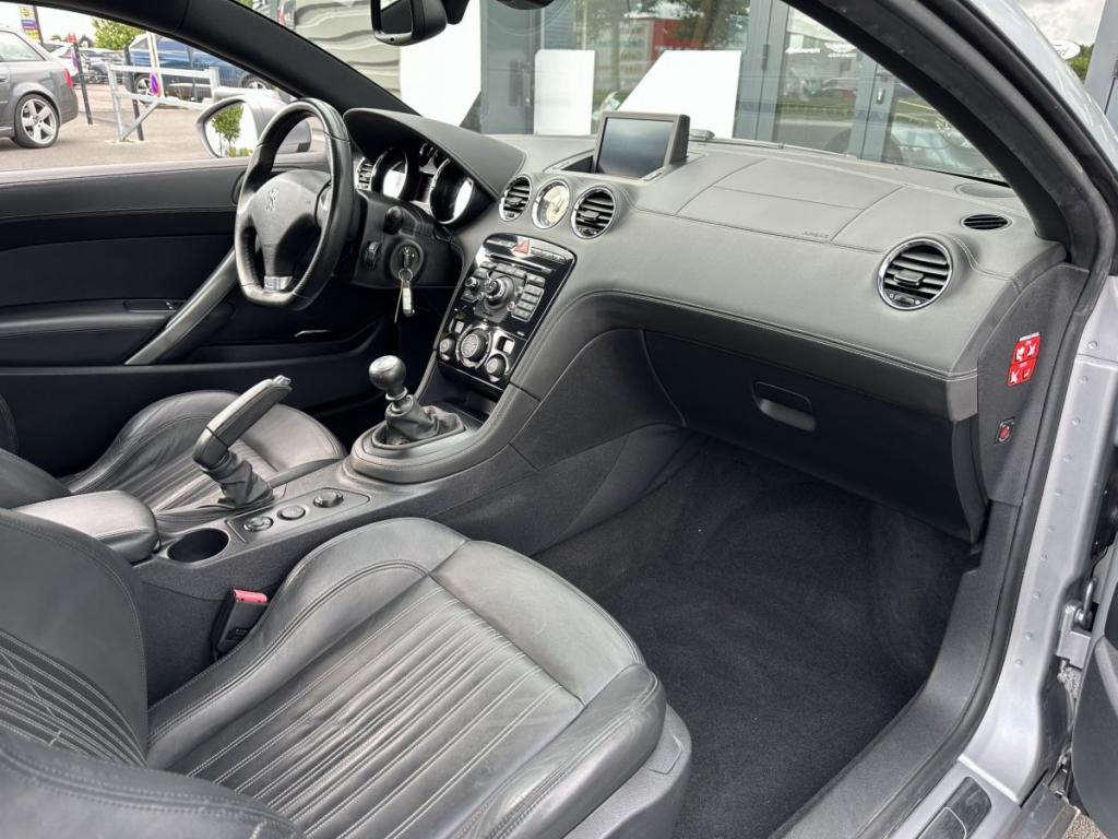 Peugeot RCZ 1.6 THP 200 ASPHALT 2 portes Coupé (Jul 2011) (co2 155)