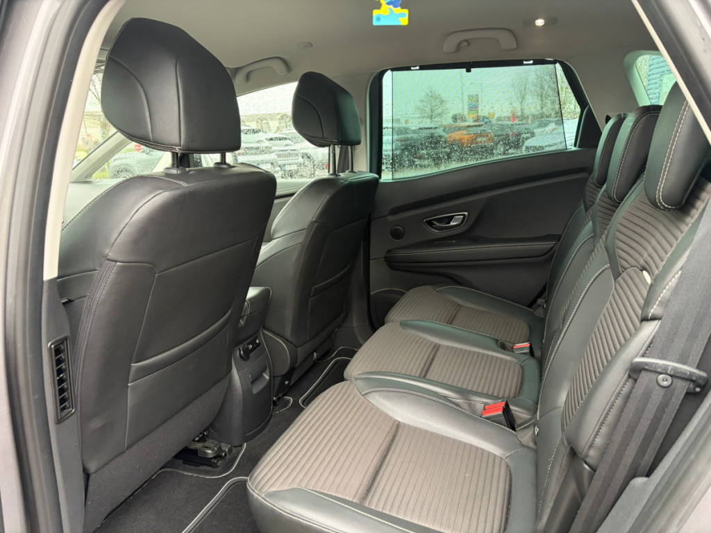 Renault Scénic (4) Business Intens Blue dCi 120 EDC