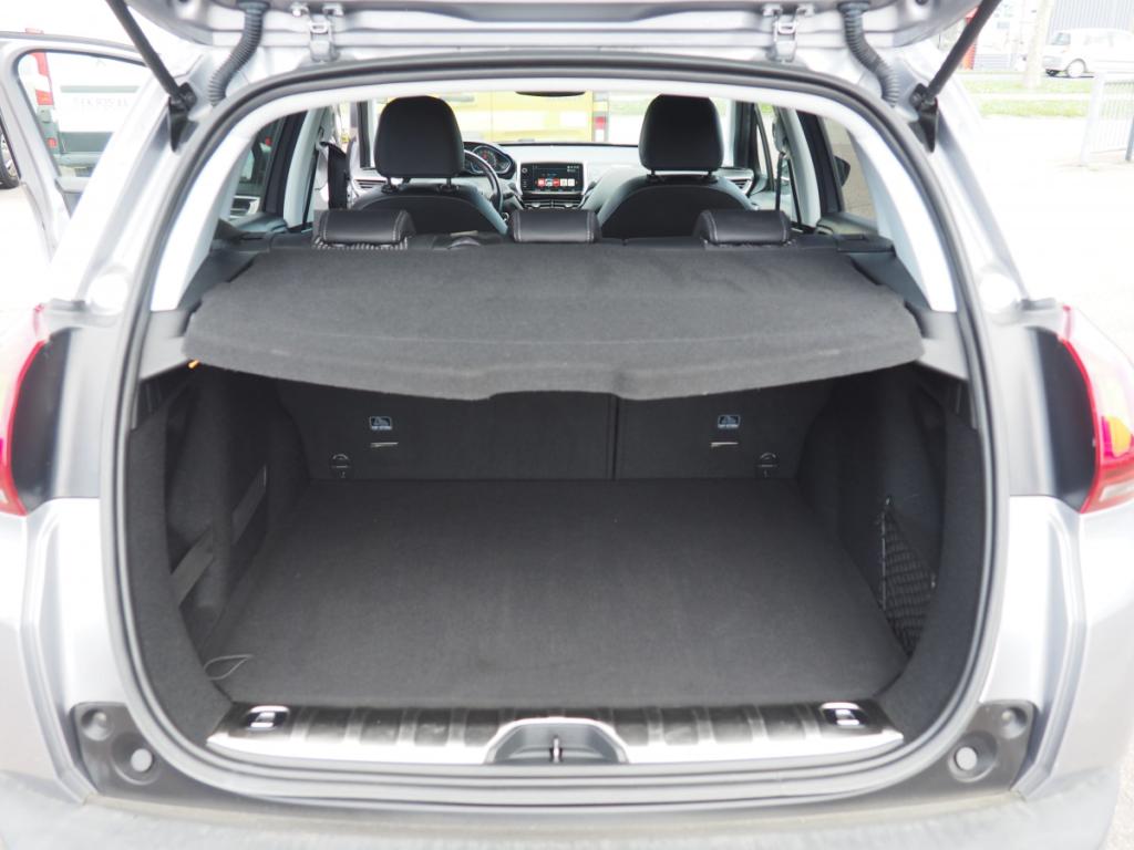 Peugeot 2008 Puretech 130 S&S €6.c ALLURE