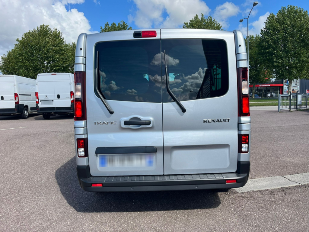 Renault Trafic (3) grand techno Blue dCi 150 - 24b 4 portes  (mars 2025) (co2 184.0)