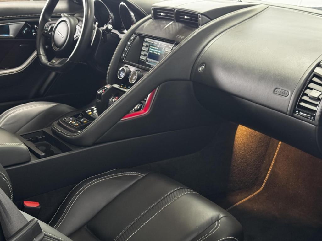 Jaguar F-Type 5.0 V8 R AUTO AWD