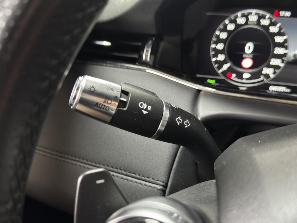 Land Rover Range Rover Evoque (2) D180 BVA 4WD R-Dynamic SE