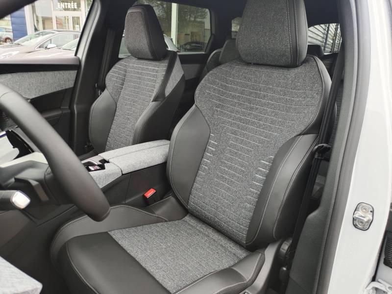 Peugeot 5008 (3) 1.2 HYBRID 136 E-DCS6 ALLURE