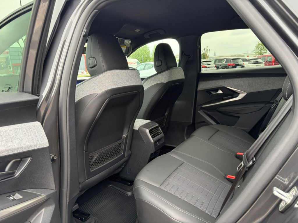 Peugeot 3008 (3) 1.2 HYBRID 136 E-DCS6 GT