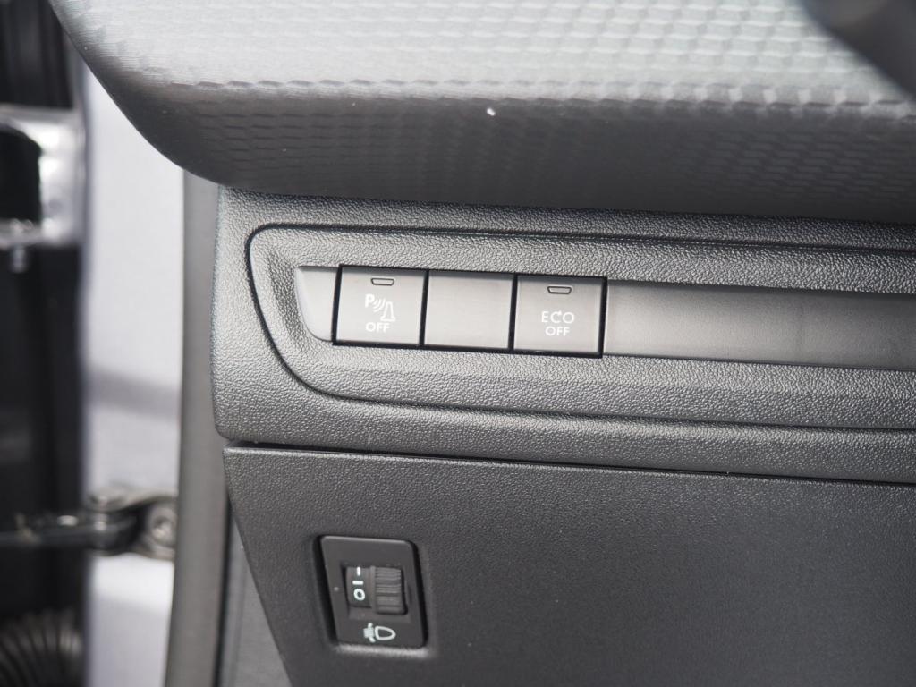 Peugeot 2008 Puretech 130 S&S €6.c ALLURE