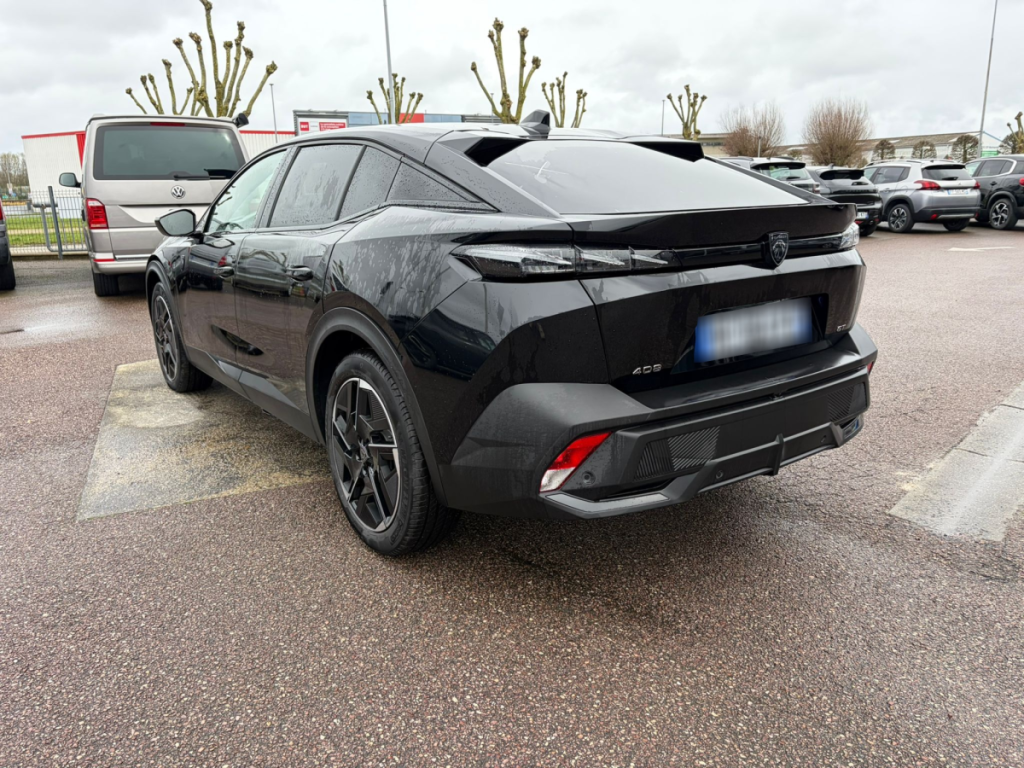 Peugeot 408 Hybrid 145 e-DCS6 GT