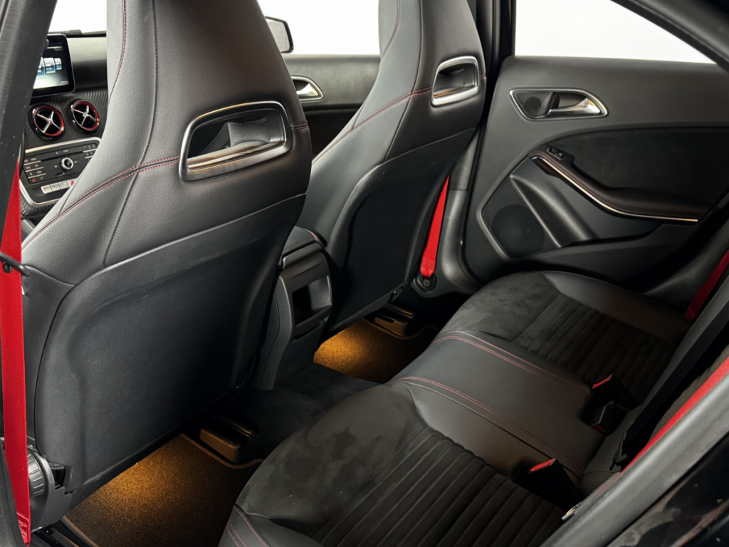 Mercedes Classe A Berline (3) Mercedes-AMG A 45 4MATIC