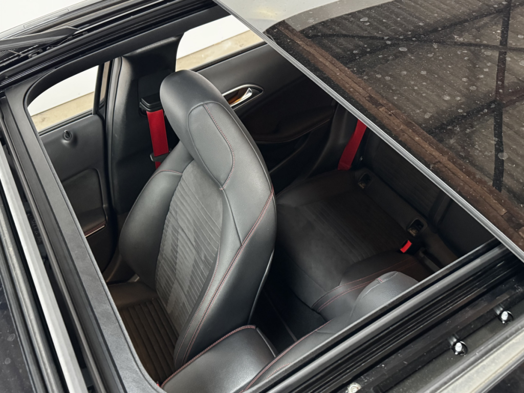 Mercedes Classe A Berline (3) Mercedes-AMG A 45 4MATIC