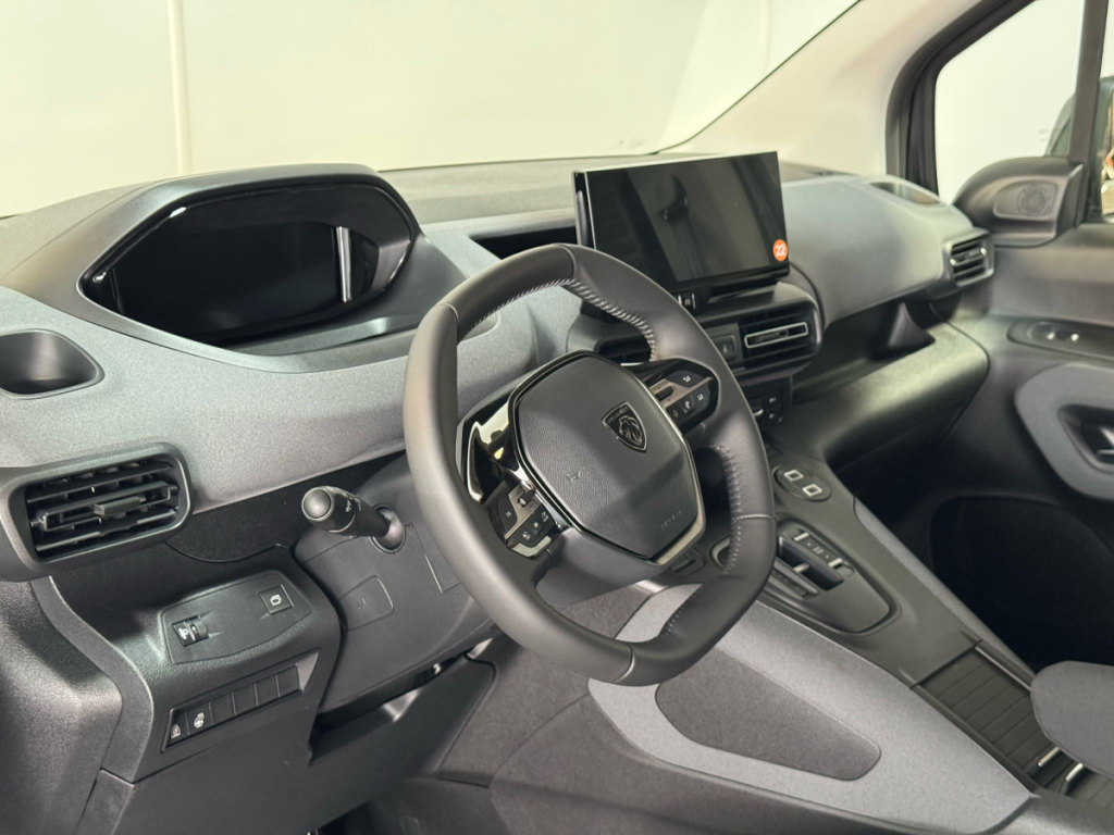 Peugeot Rifter PEUGEOT RIFTER III Ph.2 (N1) M ALLURE 1.5 BlueHDi 130 EAT8