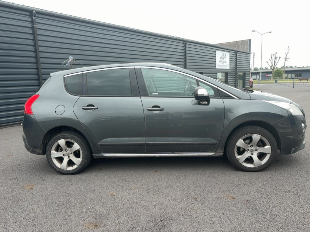Peugeot 3008 1.6 HDI FAP CONFORT PACK VEHICUELE VENDU UNIQUEMENT AUX PROFESSIONNELS DE L'AUTOMOBILE