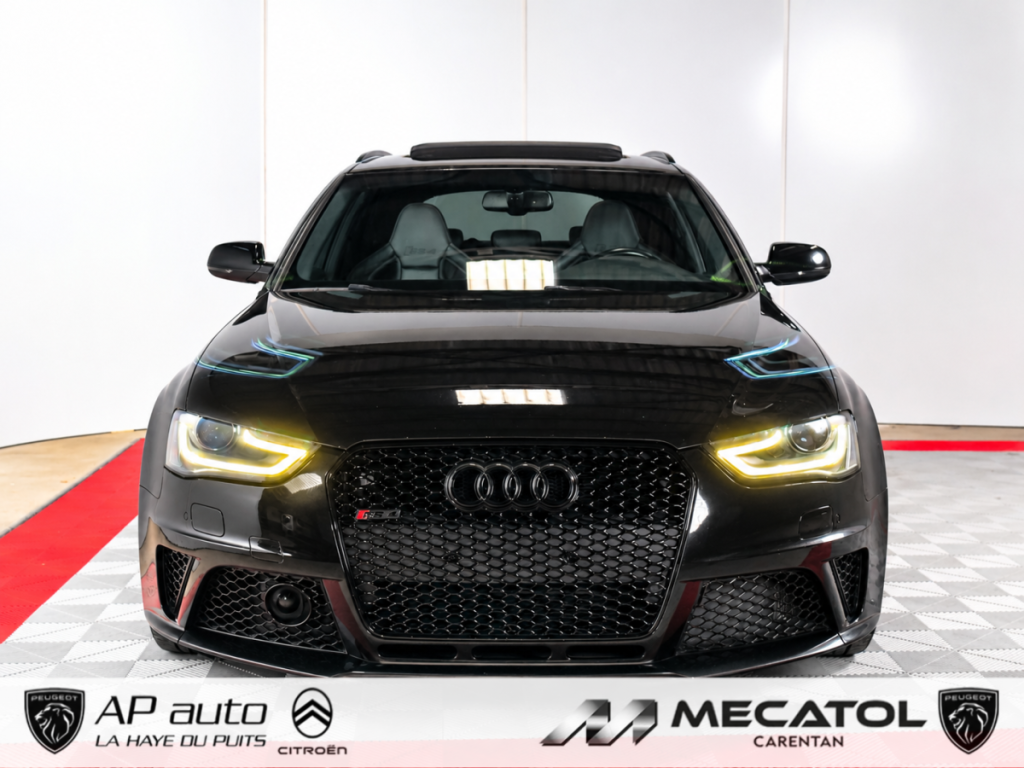 Audi RS4 Avant (4) V8 4.2 FSI S-tronic 7 quattro