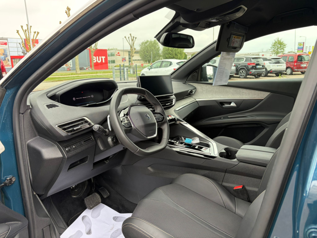 Peugeot 5008 (2) BlueHDi 130 S&S EAT8 Allure Pack