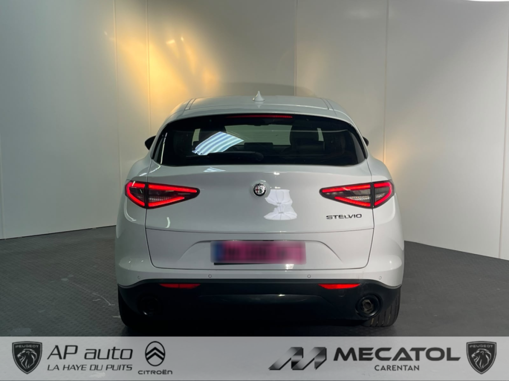 Alfa Romeo Stelvio 2.1 TD 160 AT8 Sprint 5 portes  (janv. 2023) (co2 153)