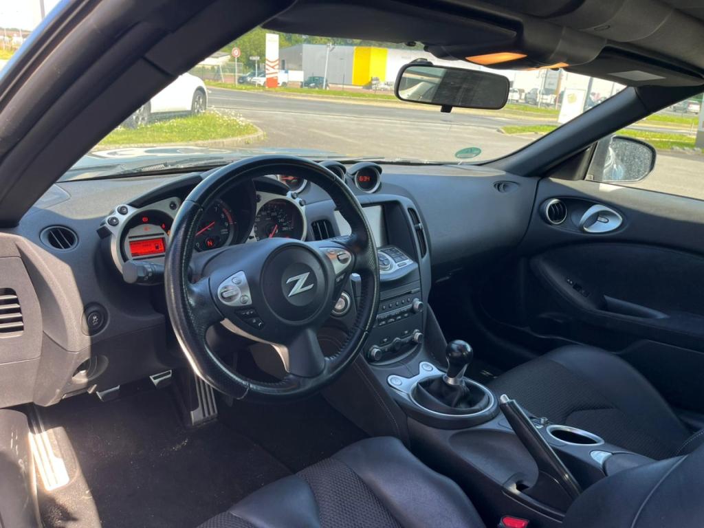 Nissan 370Z 3.7 V6 328 Pack