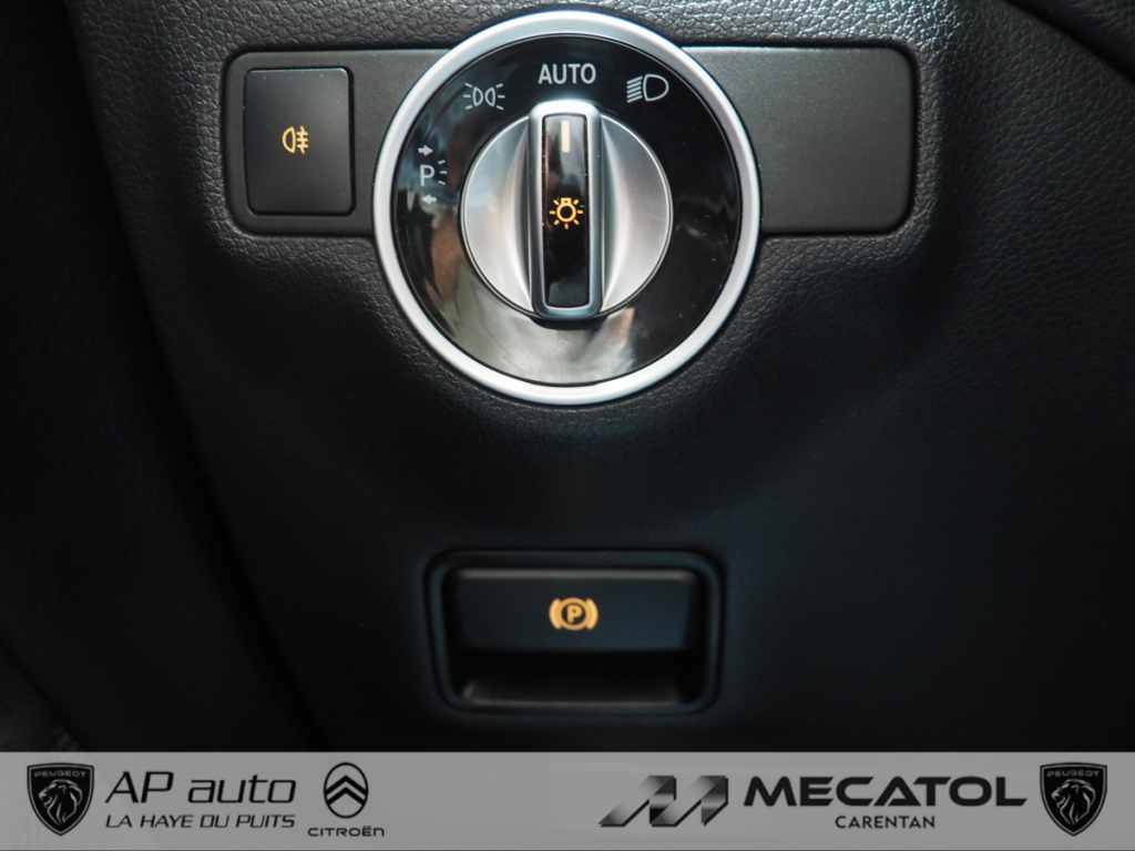 Mercedes Classe CLA Mercedes-AMG CLA 45 4MATIC (BR 117)  4 portes Coupé (juil. 2015) (co2 162)