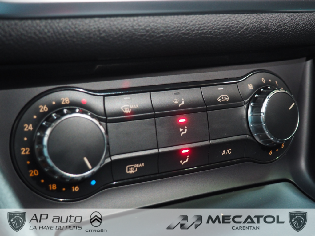 Mercedes Classe CLA Mercedes-AMG CLA 45 4MATIC (BR 117)  4 portes Coupé (juil. 2015) (co2 162)