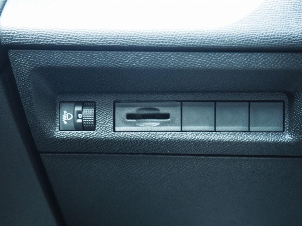 Peugeot 308 SW (3) BlueHDi 130 EAT8 ALLURE