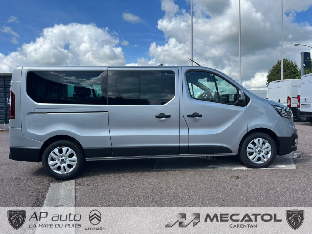 Renault Trafic (3) grand techno Blue dCi 150 - 24b 4 portes  (mars 2025) (co2 184.0)