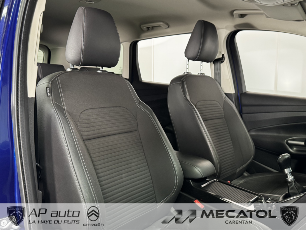 Ford Kuga (2) 2.0 TDCi 150 ch S&S 4x2Titanium