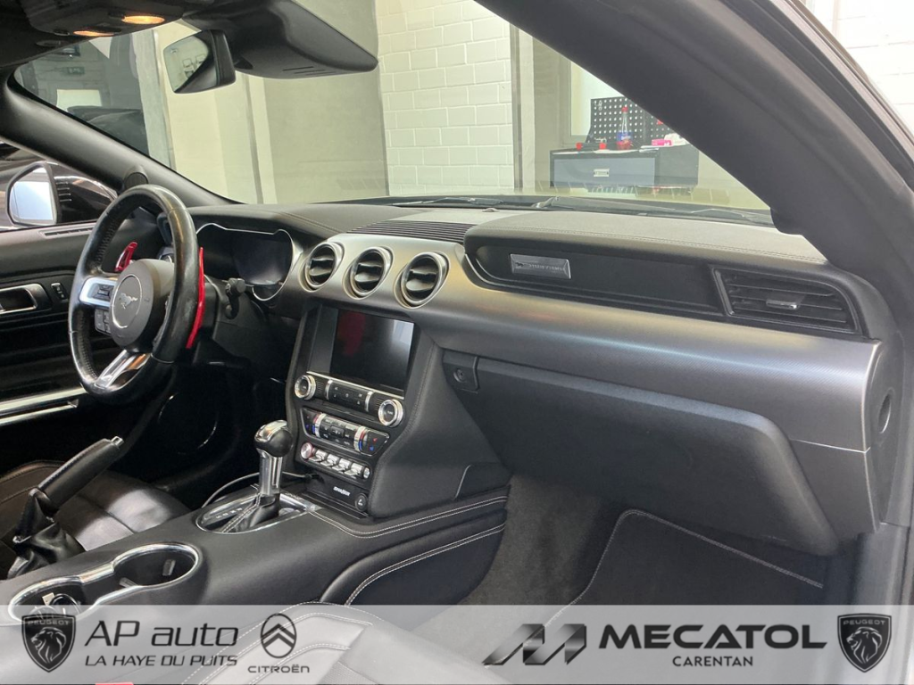 Ford Mustang (6) 5.0 Ti-VCT V8 Convertible GT