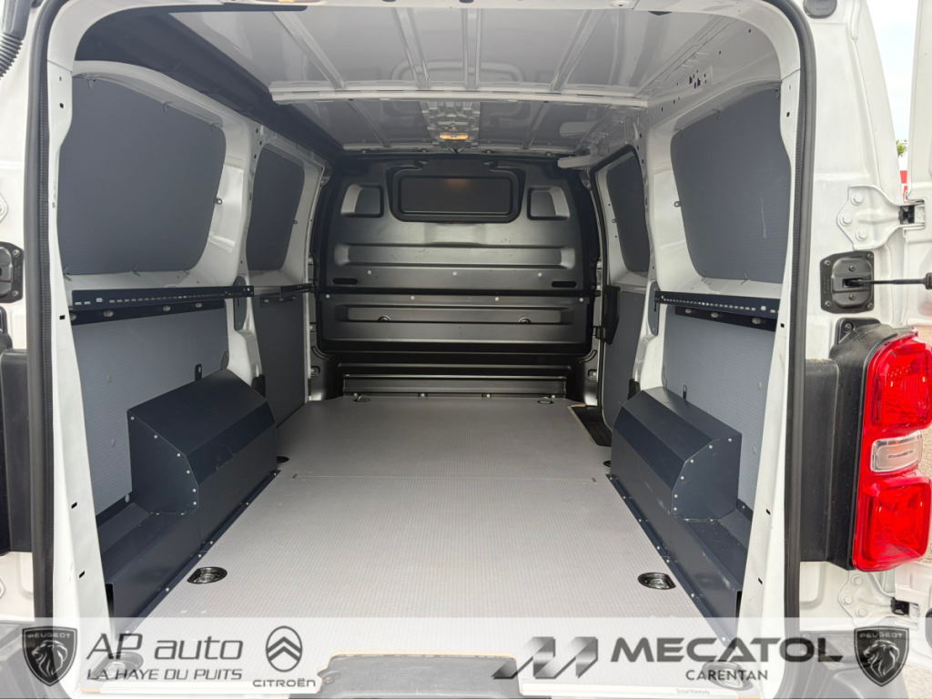 Fiat Scudo (3) Taille XL BlueHDI 180 S&S EAT8 4 portes  (oct. 2024) (co2 191)