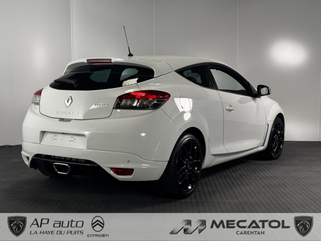 Renault Mégane Coupé Renault Sport (3) R.S. 2.0T 275 S&S E6 sans plomb 95 3 portes Coupé (oct. 20
