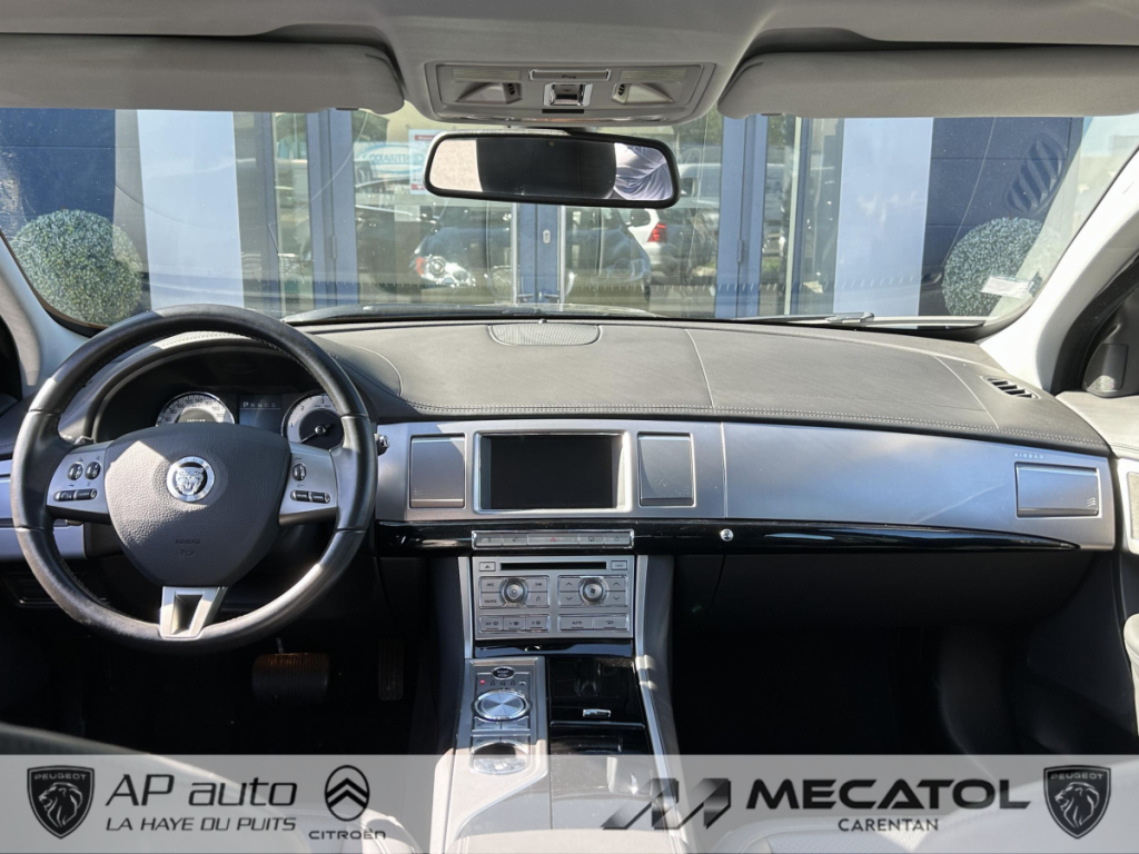 Jaguar XF V6 3.0D LUXE PREMIUM