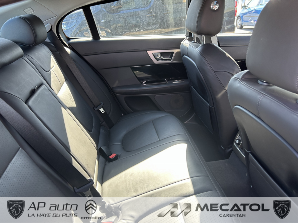 Jaguar XF V6 3.0D LUXE PREMIUM