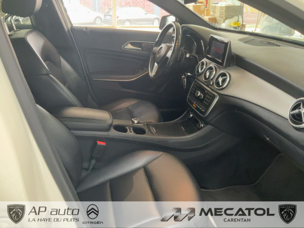 Mercedes Classe GLA GLA 250 4MATIC Fascination (245)  5 portes  (juil. 2014) (co2 154)