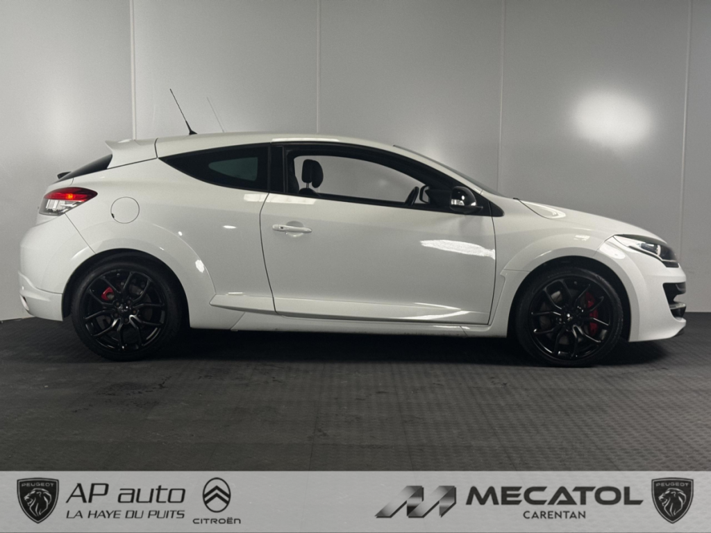 Renault Mégane Coupé Renault Sport (3) R.S. 2.0T 275 S&S E6 sans plomb 95 3 portes Coupé (oct. 20