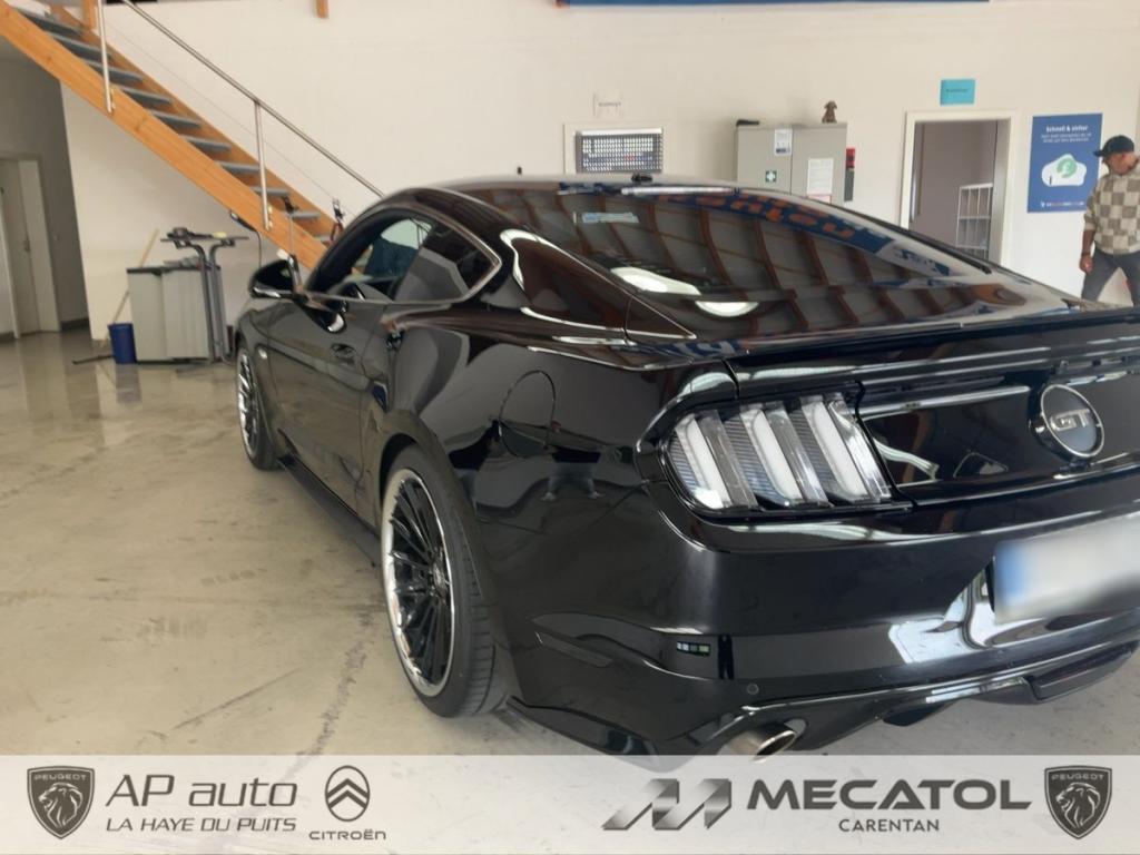 Ford Mustang (6) Fastback V8 BVM6 GT